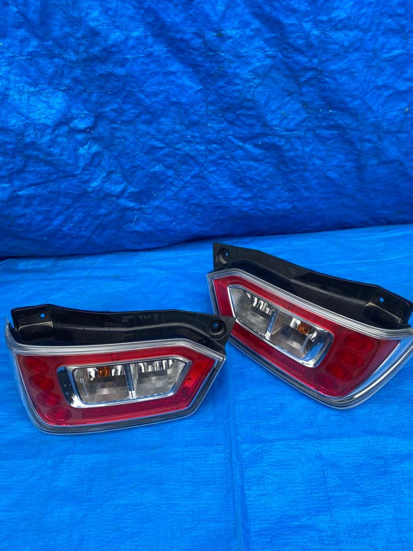 5AA-MH95S ワガンRテールライト 35603-63R01 クリア/レッド