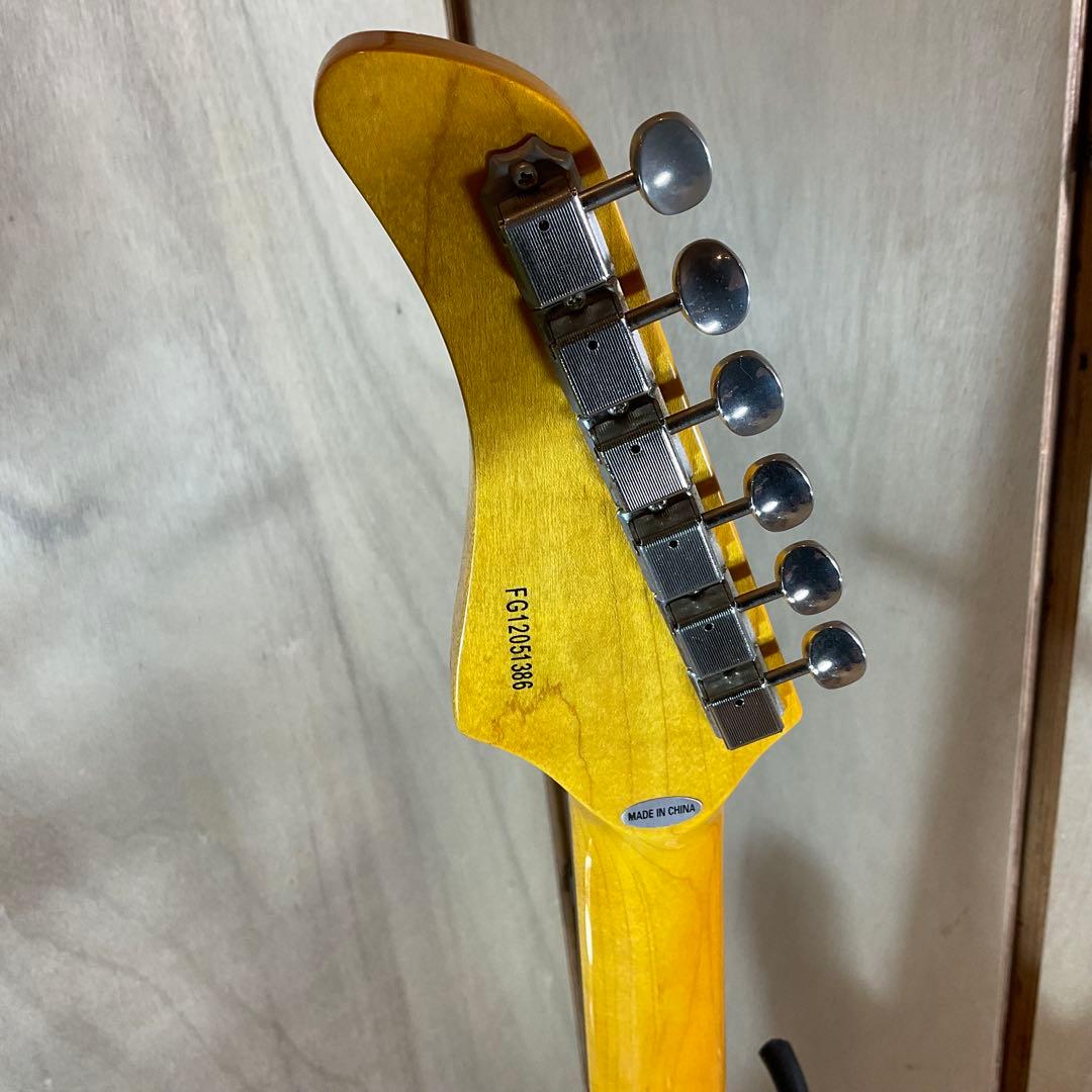 極美品！フェルナンデス エレキギター ストラトキャスター タイプ ピンク