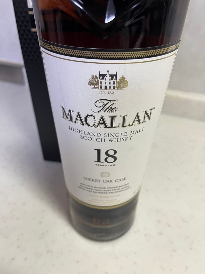 【新品未開封】マッカラン18年　シェリーオーク 2022 箱付き 正規品