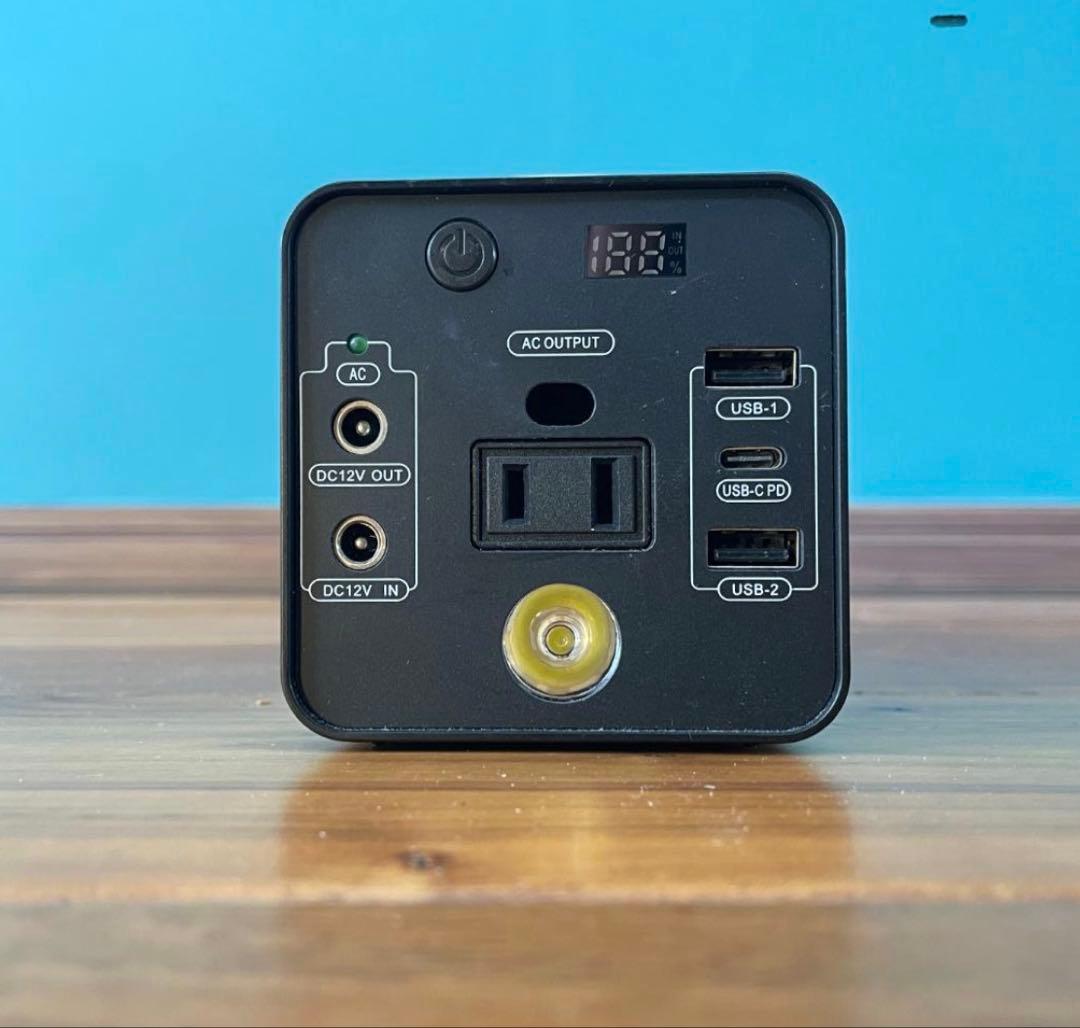 ポータブル電源 AC出力 USBポート LEDライト付き