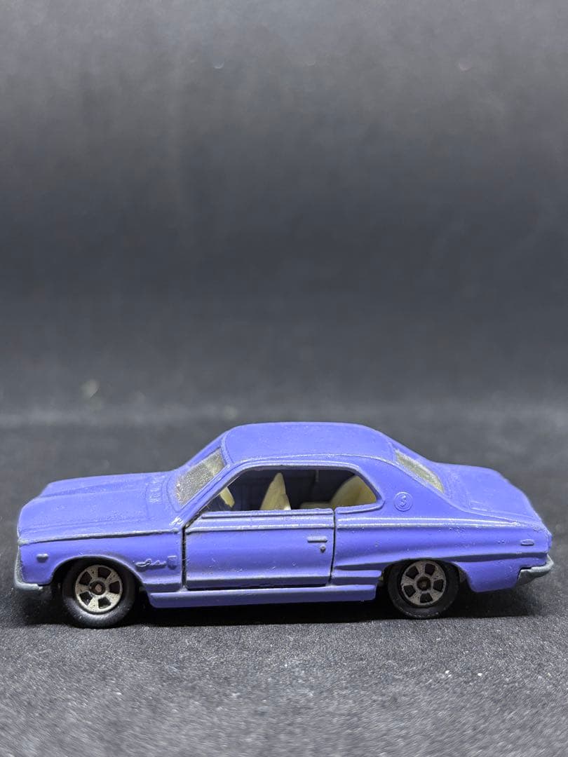 トミカ 日本製 No.21 ニッサン スカイライン HT2000GT 初期カラー