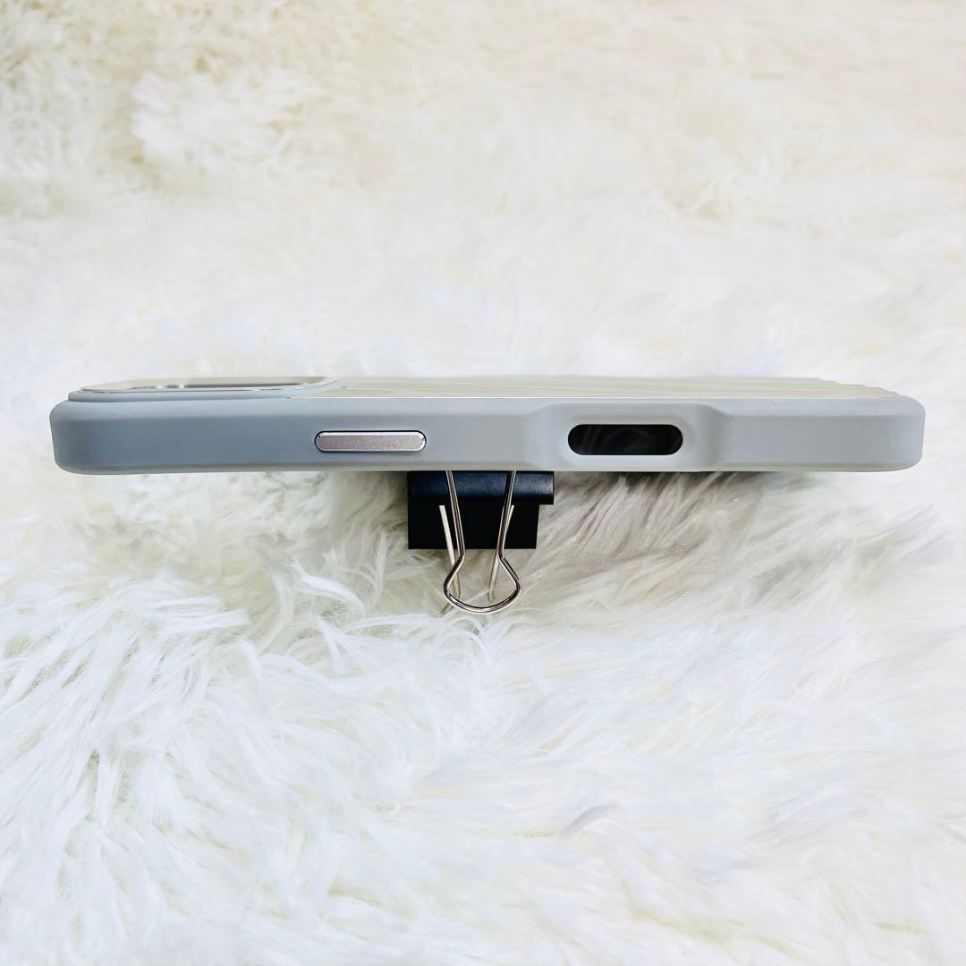 超美品　TUMI アルミケース　iPhone15 PRO シルバー