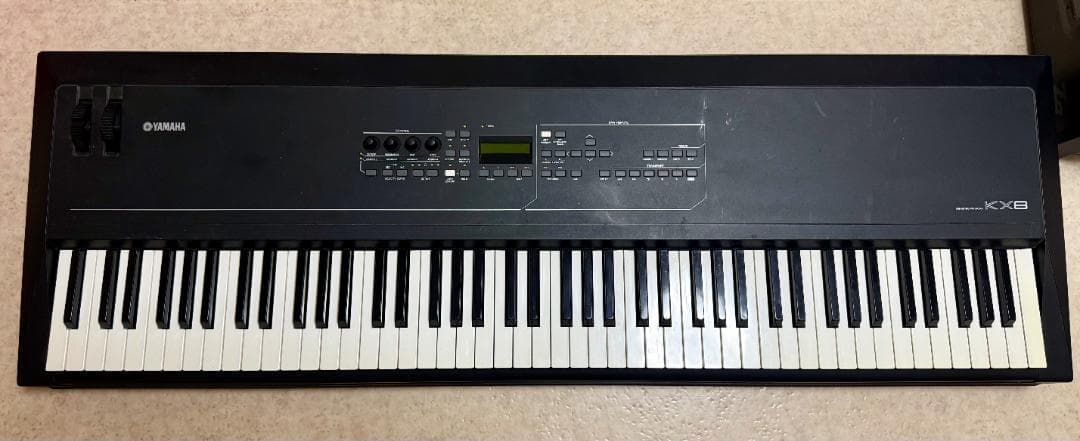 引取り限定 YAMAHA KX8
