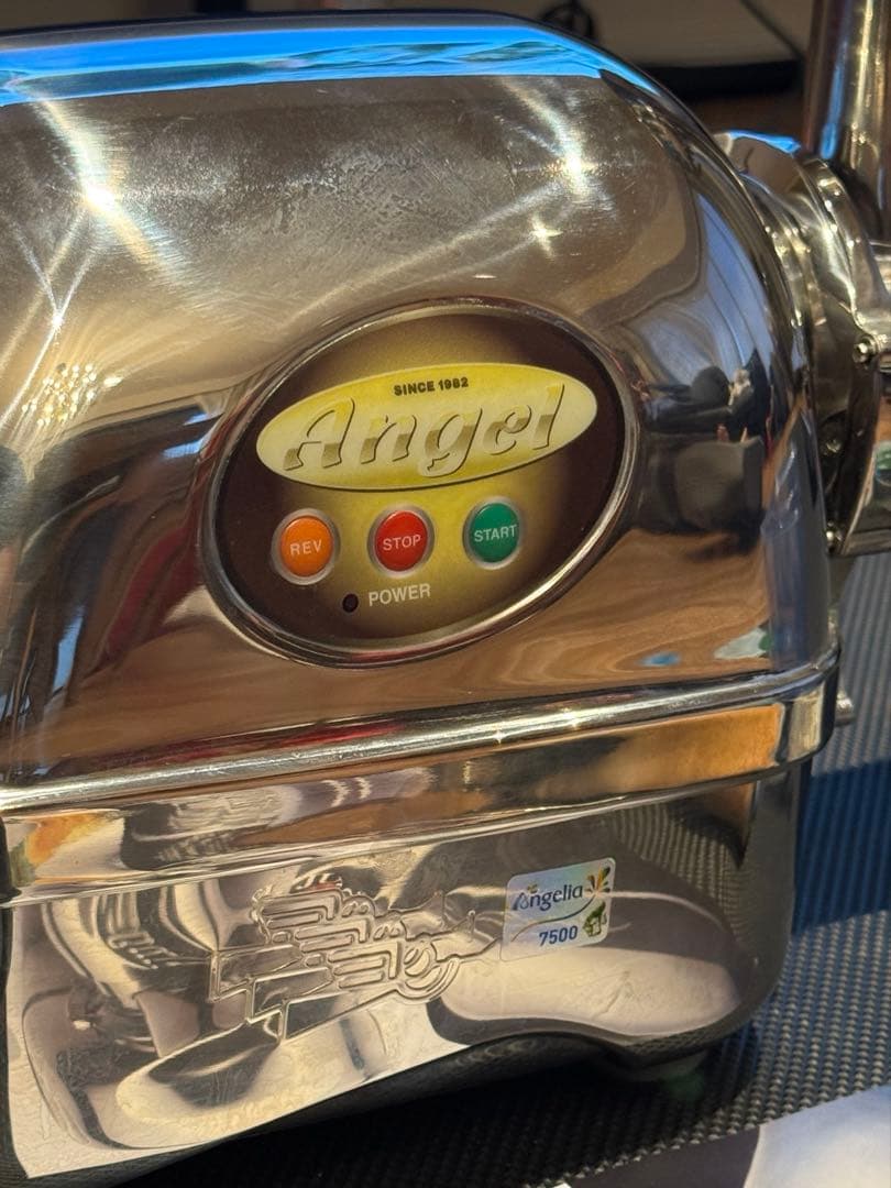 【美品】エンジェル Angel スロージューサー AG7500 低速圧縮搾り