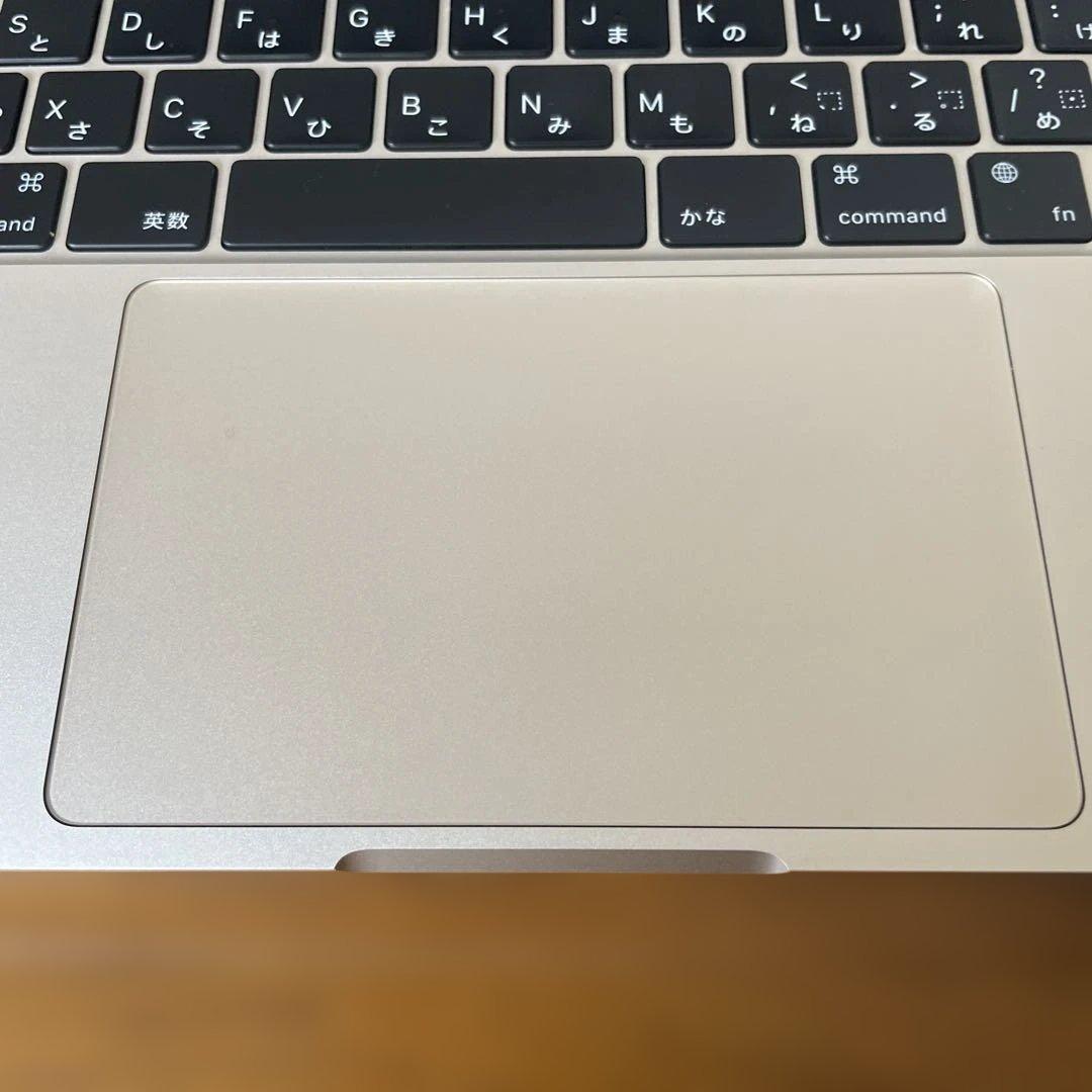 Apple MacBook Air 13インチ M2チップ スターライト