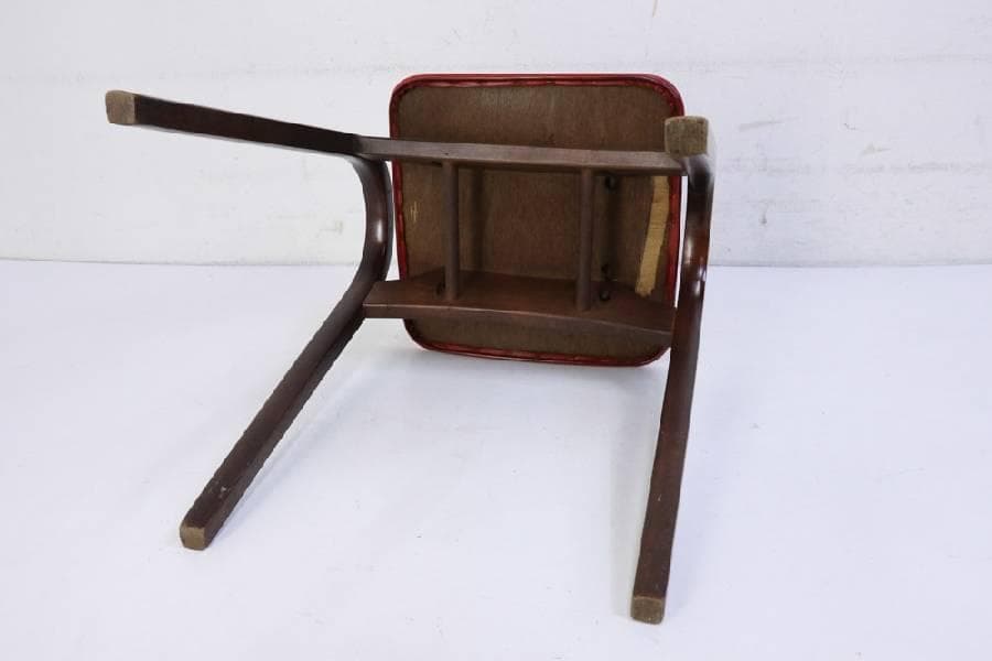 秋田木工 IDC大塚 No.202 剣持勇 スタッキングスツール 赤 PVC 2