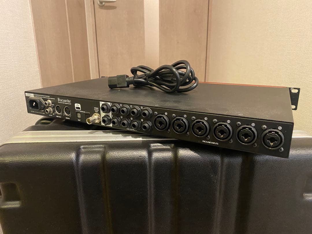 Focusrite Clarett 8pre USB フォーカスライト