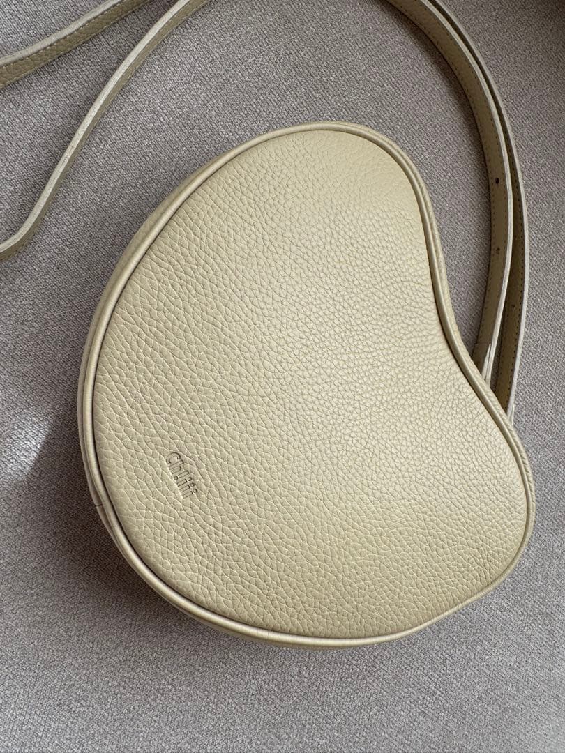 ch!iiibag レザーハートショルダー オフホワイト　チーバッグ