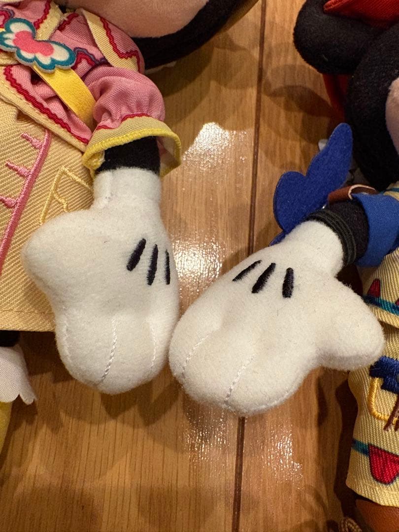 ディズニーシー　ミッキーぬいぐるみバッジ