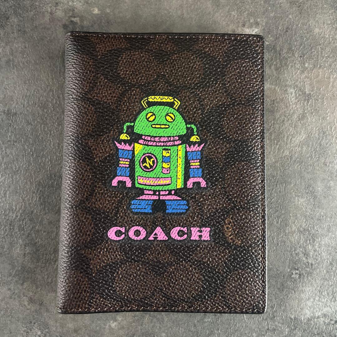 【新品】COACH コーチ パスポートカバー コズミック 財布 ギフト　ブランド