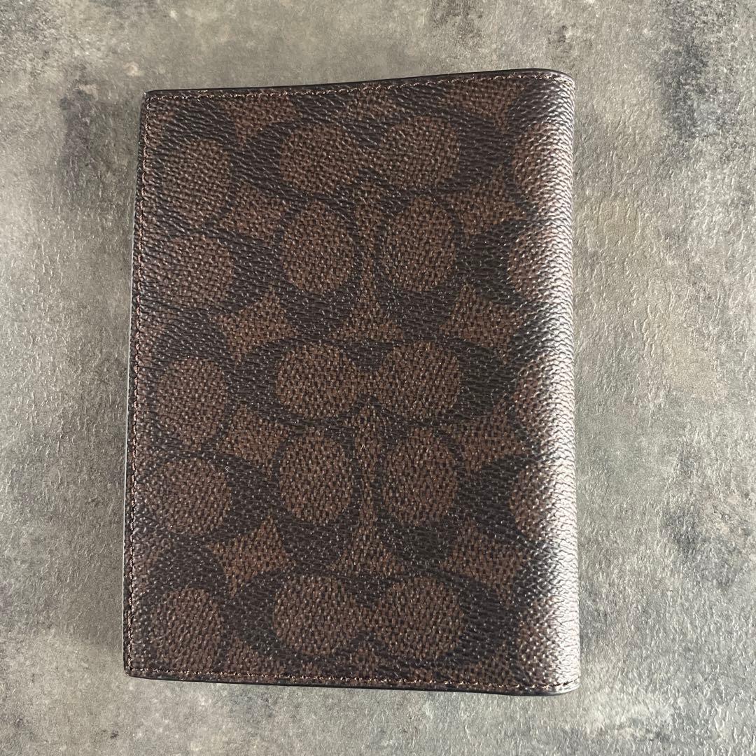 【新品】COACH コーチ パスポートカバー コズミック 財布 ギフト　ブランド