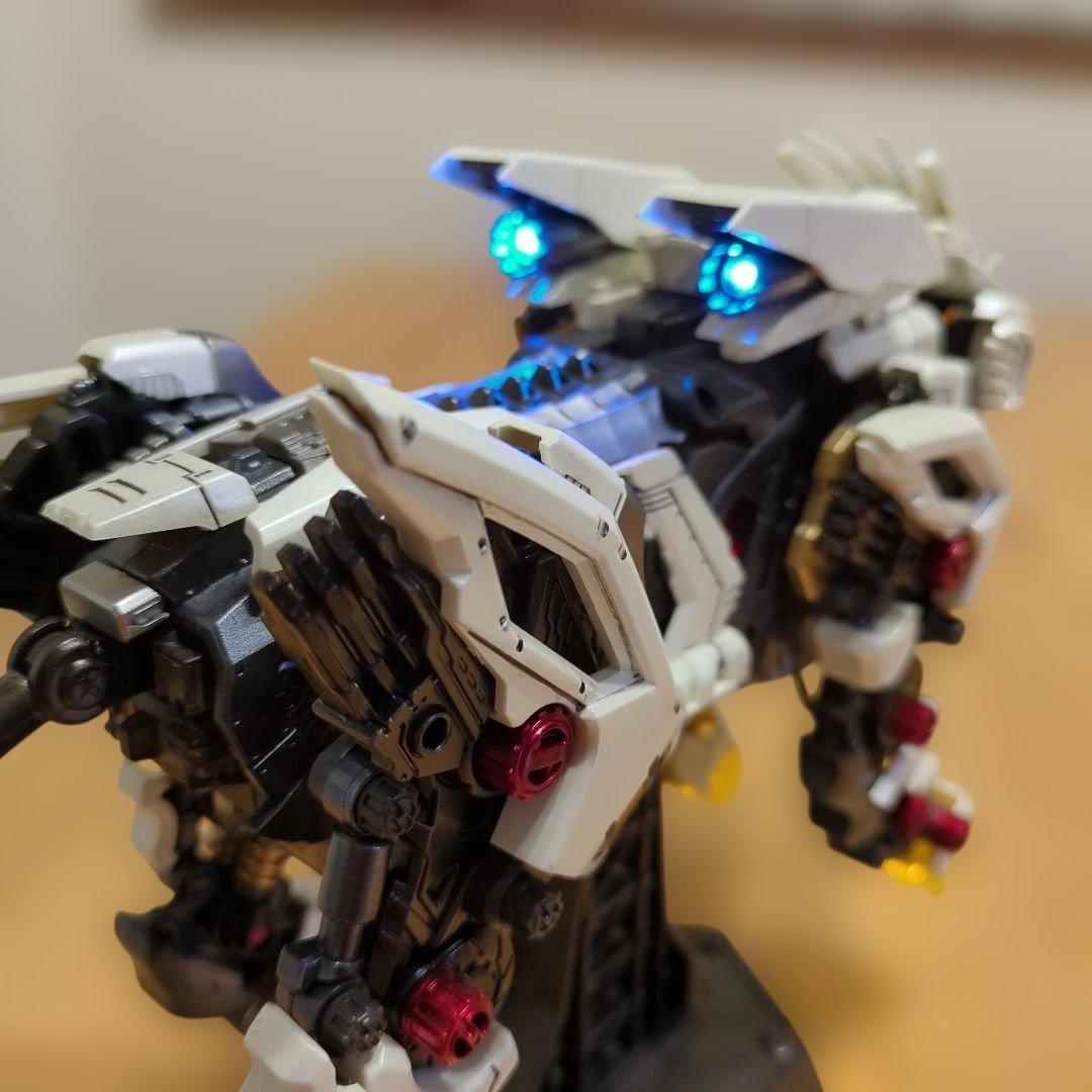 ケ*ン様 ゾイド　AZ-01 ライガーゼロ　全塗装　LED電飾改造　完成品