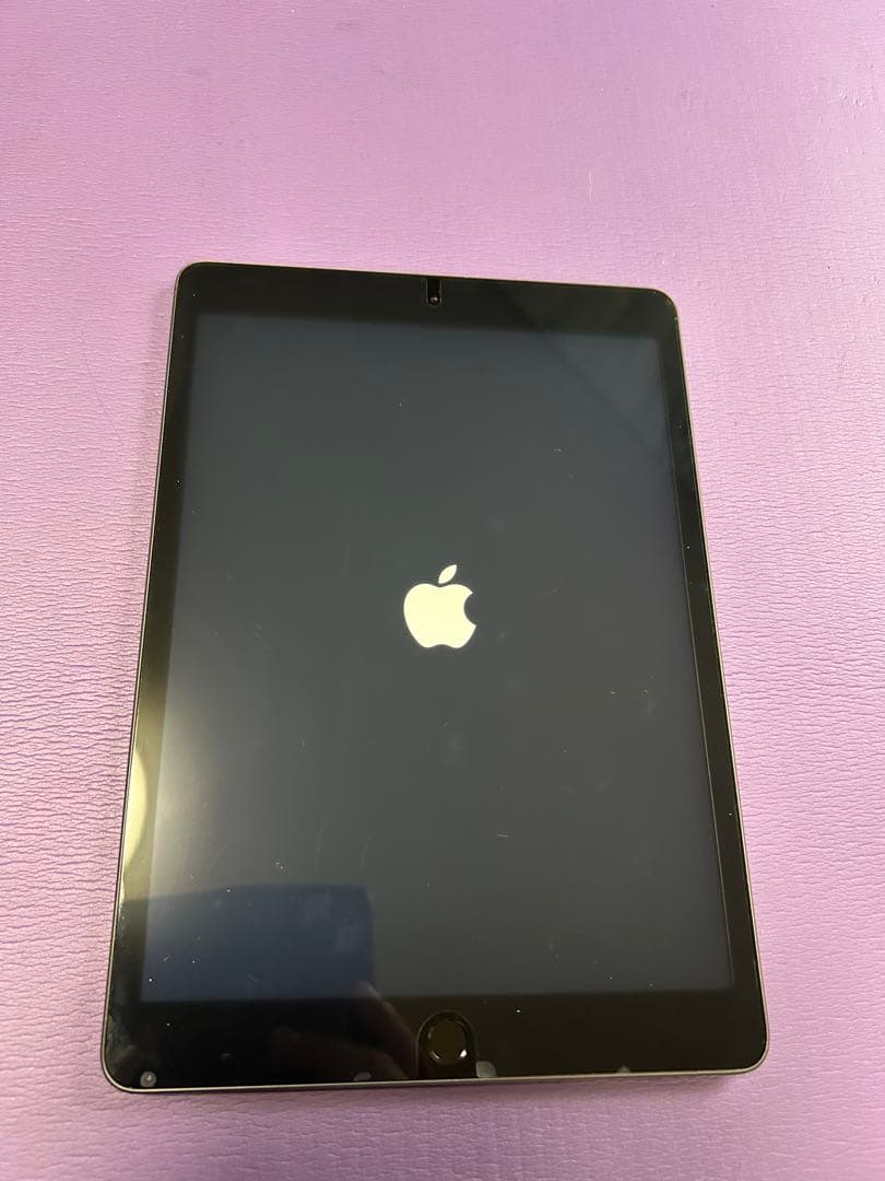 美品　電池86% iPad 7 第7世代 32 GB Wi-Fi スペースグレイ