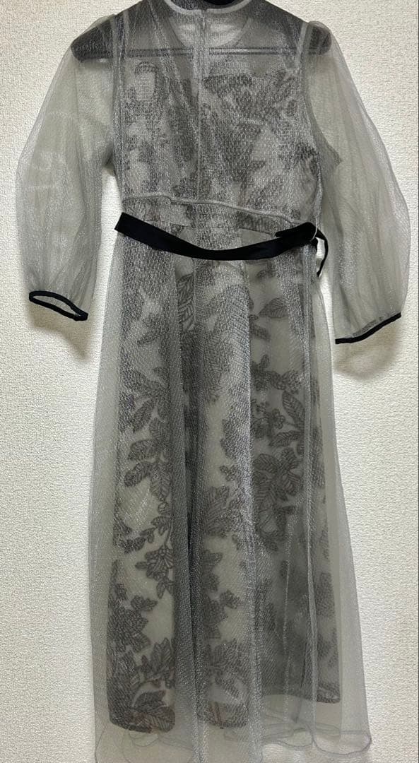 【LEJA】「Sサイズ」チュールパイピングリーフベルトAラインワンピースドレス