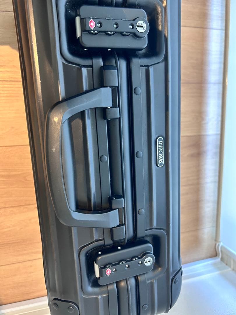 リモワ rimowa トパーズ　ステルス アルミニウム キャリーケース ブラック