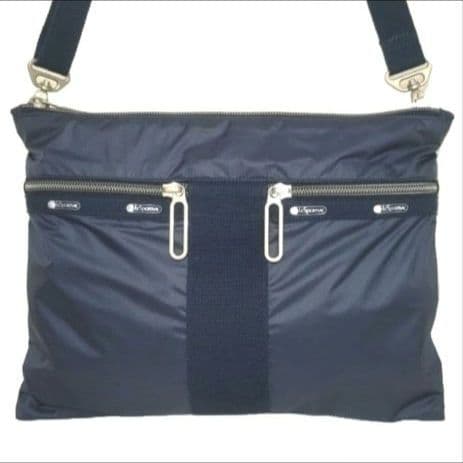 ✨美品✨レスポートサック　エッセンシャル　ポーチクロスボディ　ネイビー