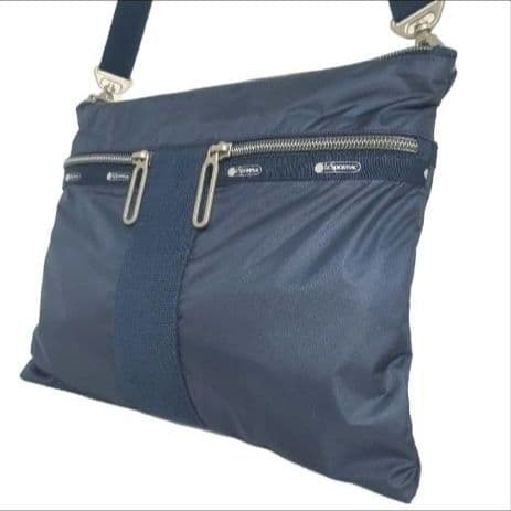 ✨美品✨レスポートサック　エッセンシャル　ポーチクロスボディ　ネイビー