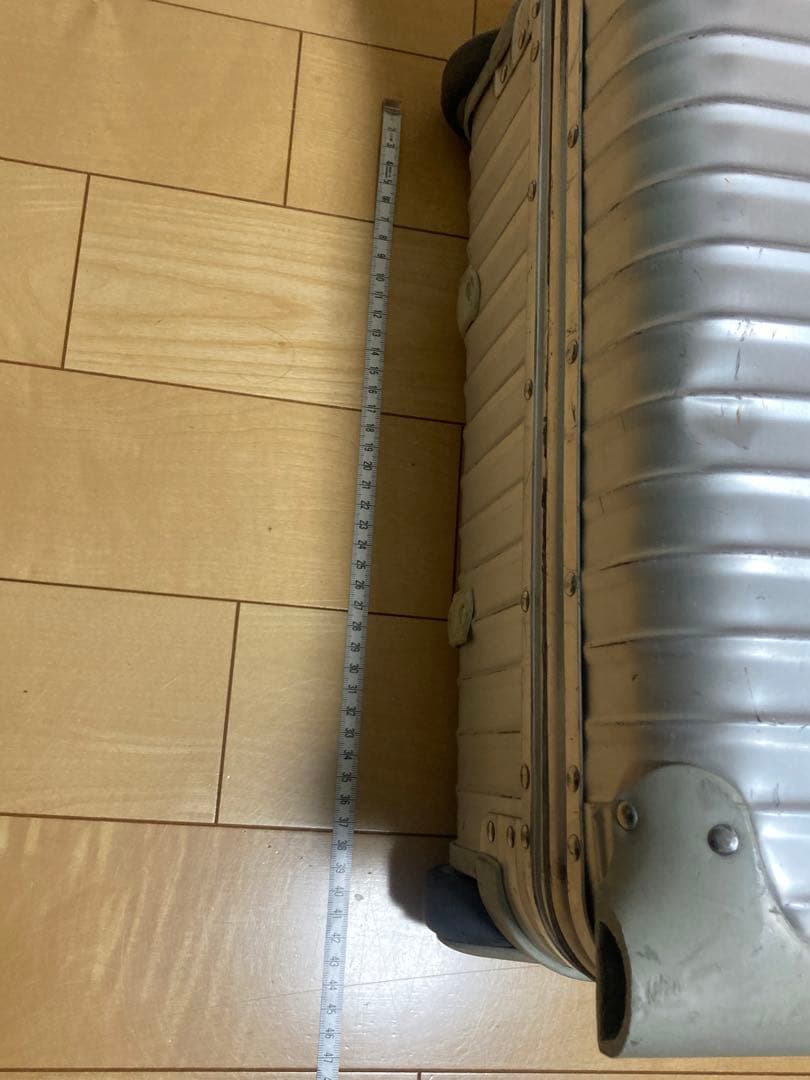 リモワ　スーツケース シルバー アルミ製 RIMOWA