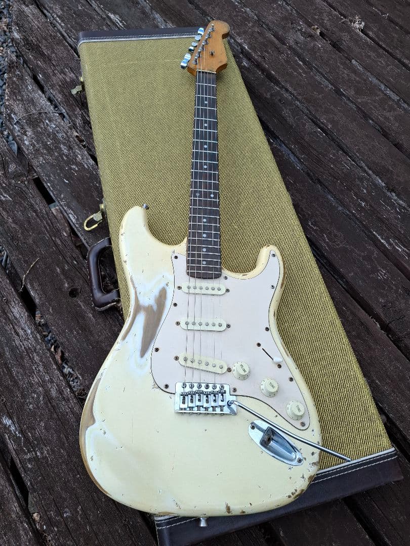レリック ストラトキャスター(ノーブランド)今ならハードケース付き　送料込み