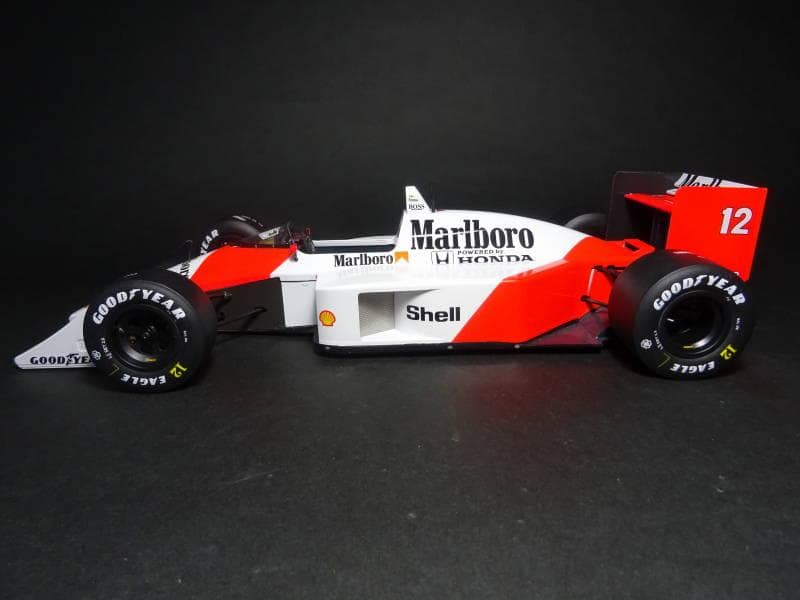 MENG MODEL1/12スケールMcLaren MP4/4 1988