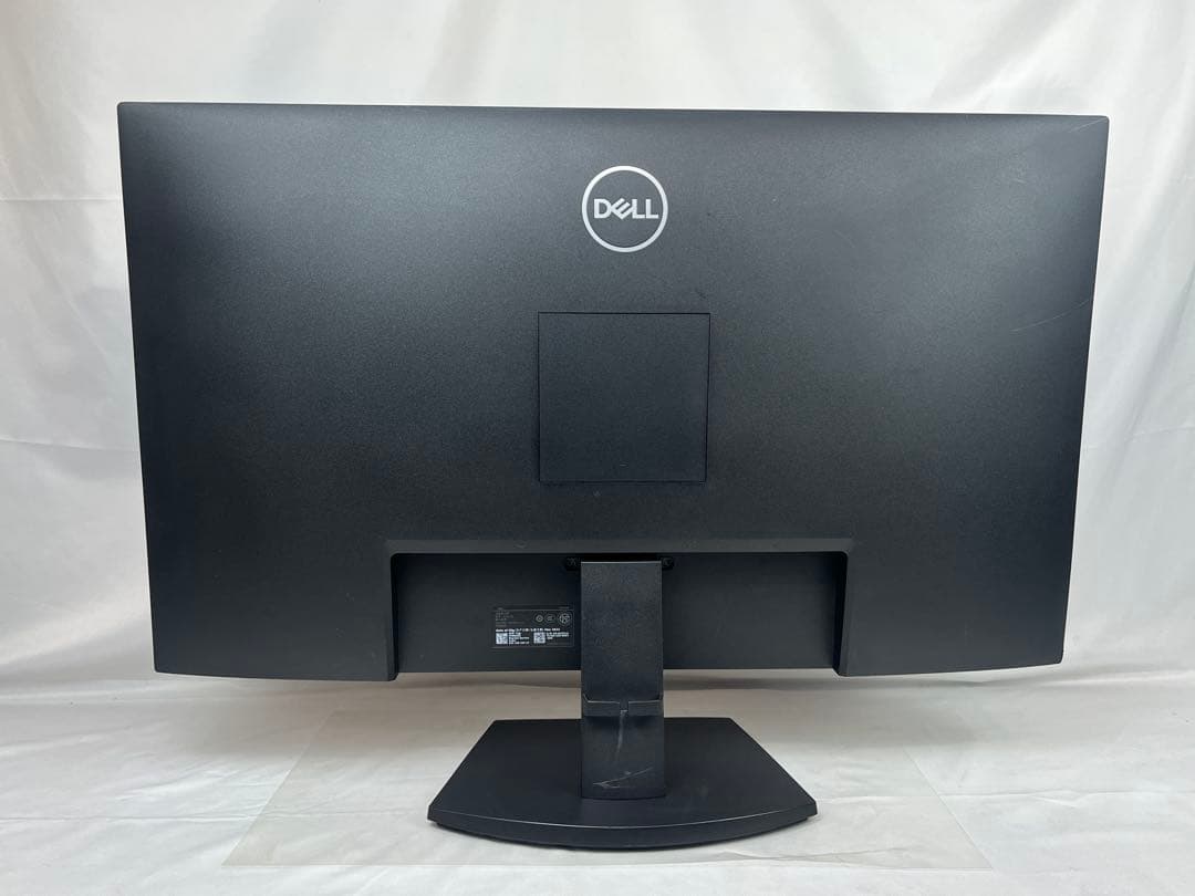 Dell SE3223Q 31.5インチモニター 4k解像度 UHD