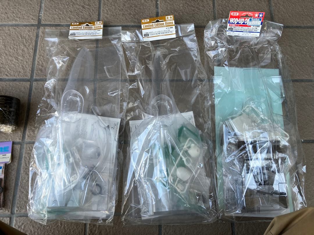 タミヤ　F103 15thアニバーサリーシャーシメカ付き　新品キットその他パーツ