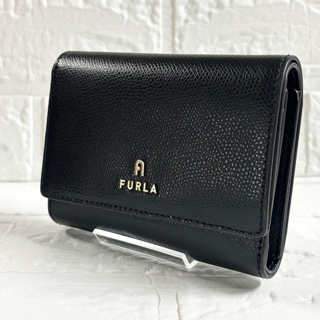 【極美品】フルラ　カメリア　コンパクト財布　M　二つ折り　ブラック