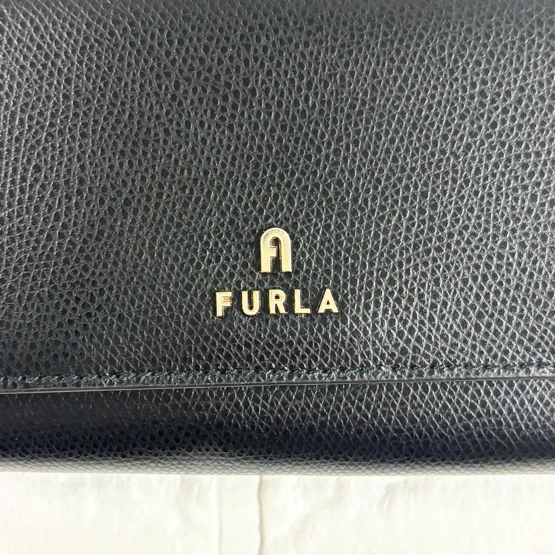 【極美品】フルラ　カメリア　コンパクト財布　M　二つ折り　ブラック