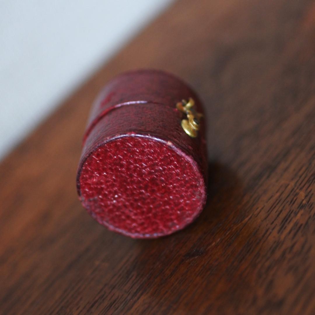 イギリスアンティークリングケース＊英国アンティークリングボックス＊茶レザー＊円形