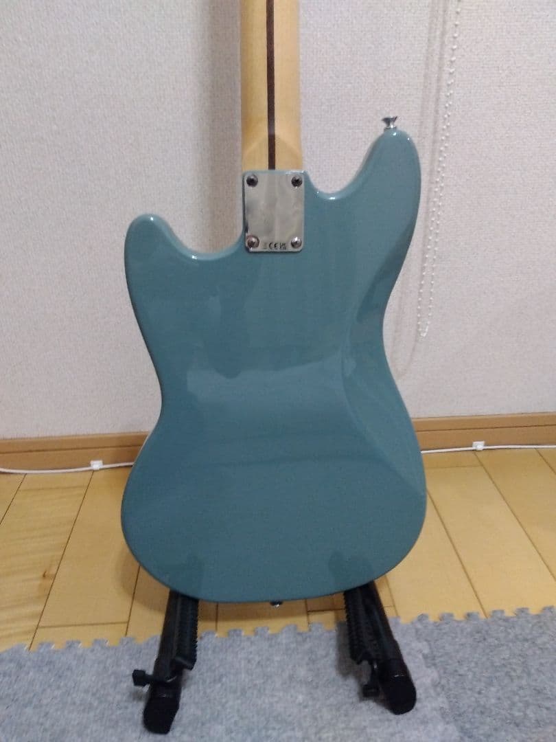 Squier　Mustang　スクワイヤ　ムスタング　ソニックグレー