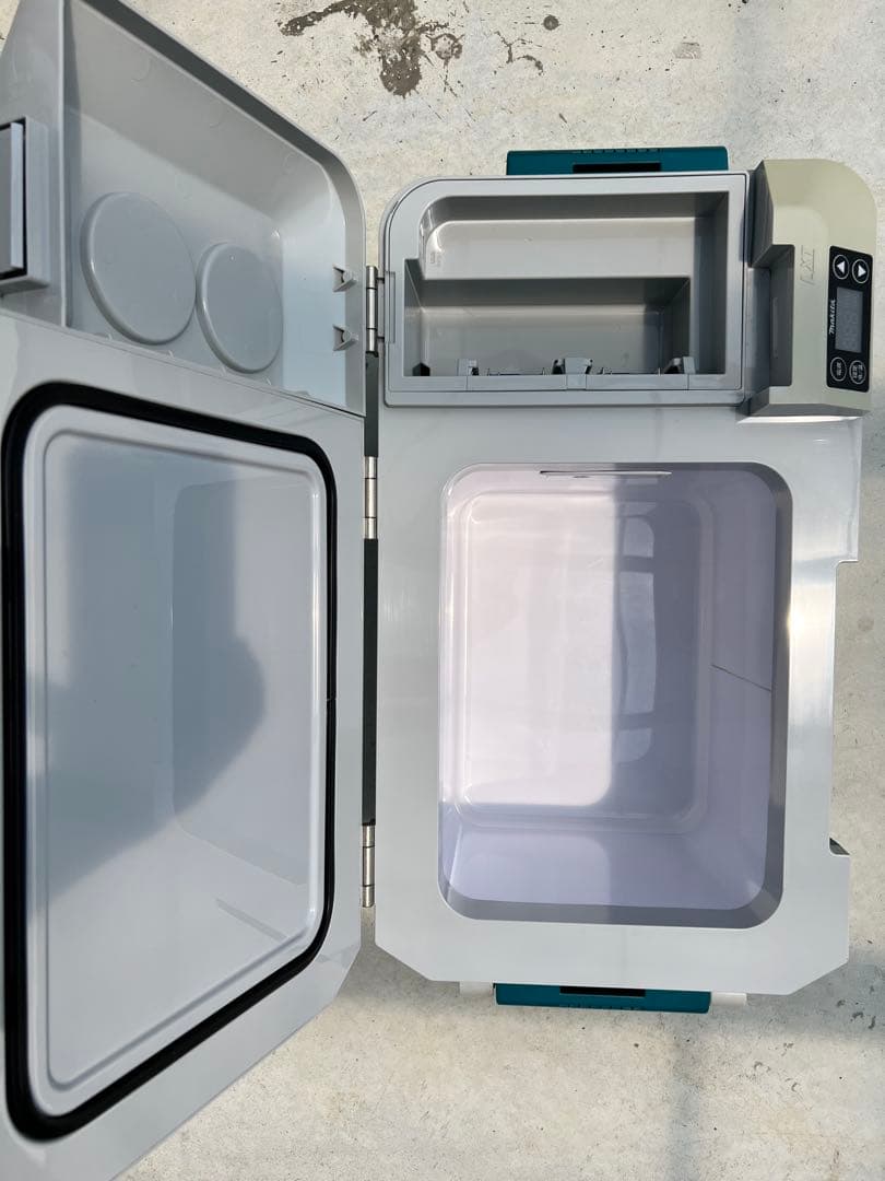 Makita マキタ　充電式保冷温庫　CW180DZ