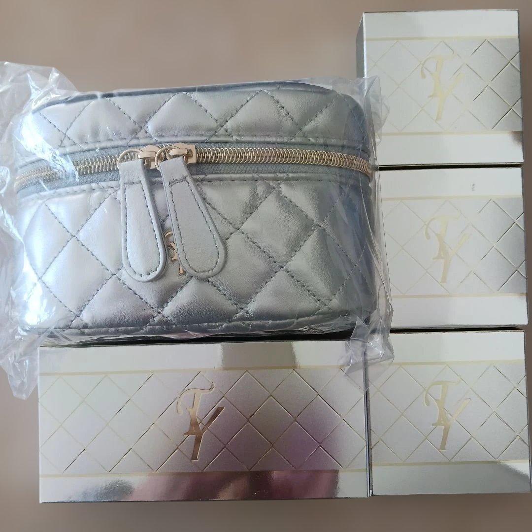 ち*ほ様 エステファクトジュエリーパクトファンデーション レフィル4個セット