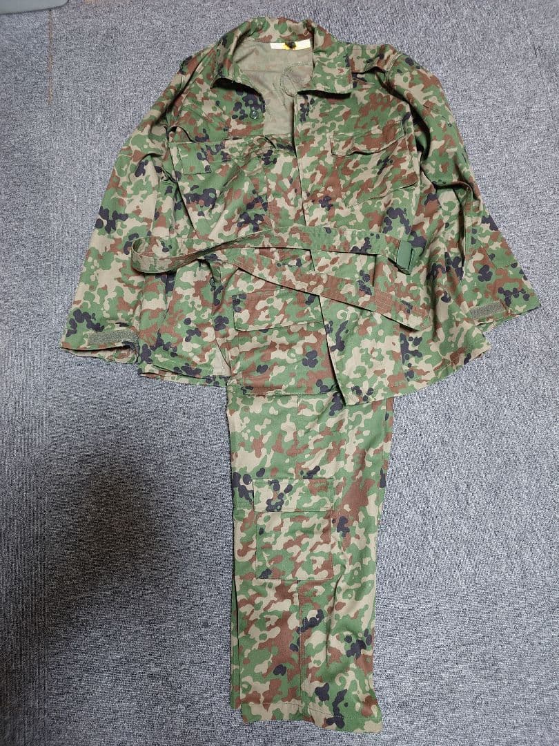 陸自迷彩服（迷彩パターン）4B型サイズ戦闘服（ホンモノ志向向け）