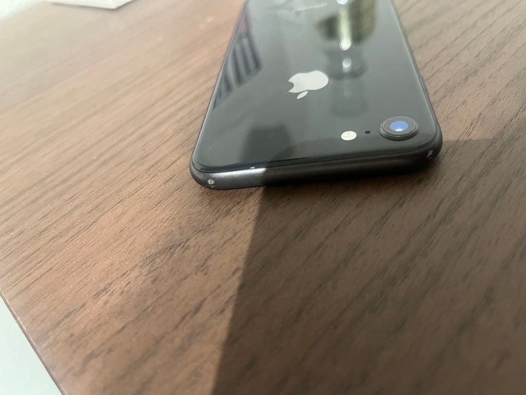 Apple iPhone 8 ブラック　64GB