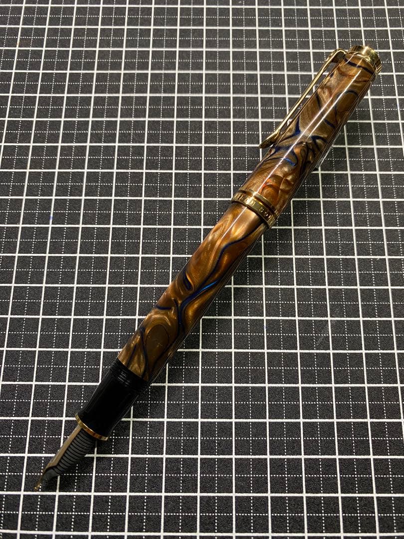 Pelikan Souveran M800 GRAND-PLACE 万年筆