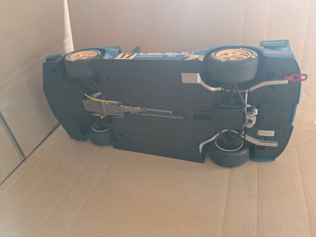 オートアート1/18 JGTC 2002 カルソニック スカイライン