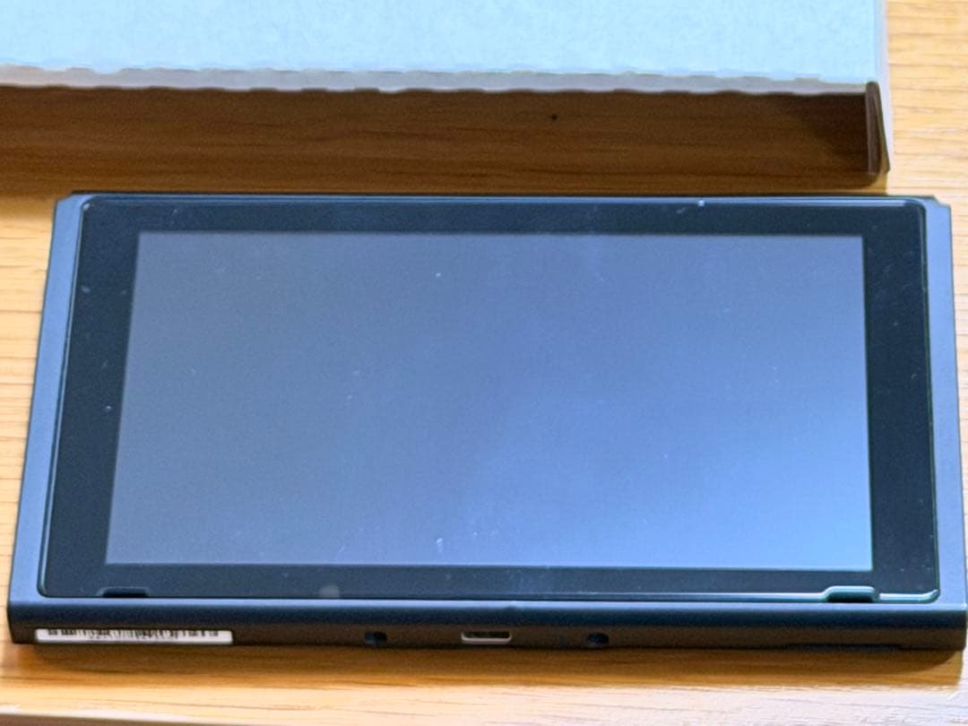 Nintendo Switch 本体 ネオンブルー・レッド (ポリパッド付き)