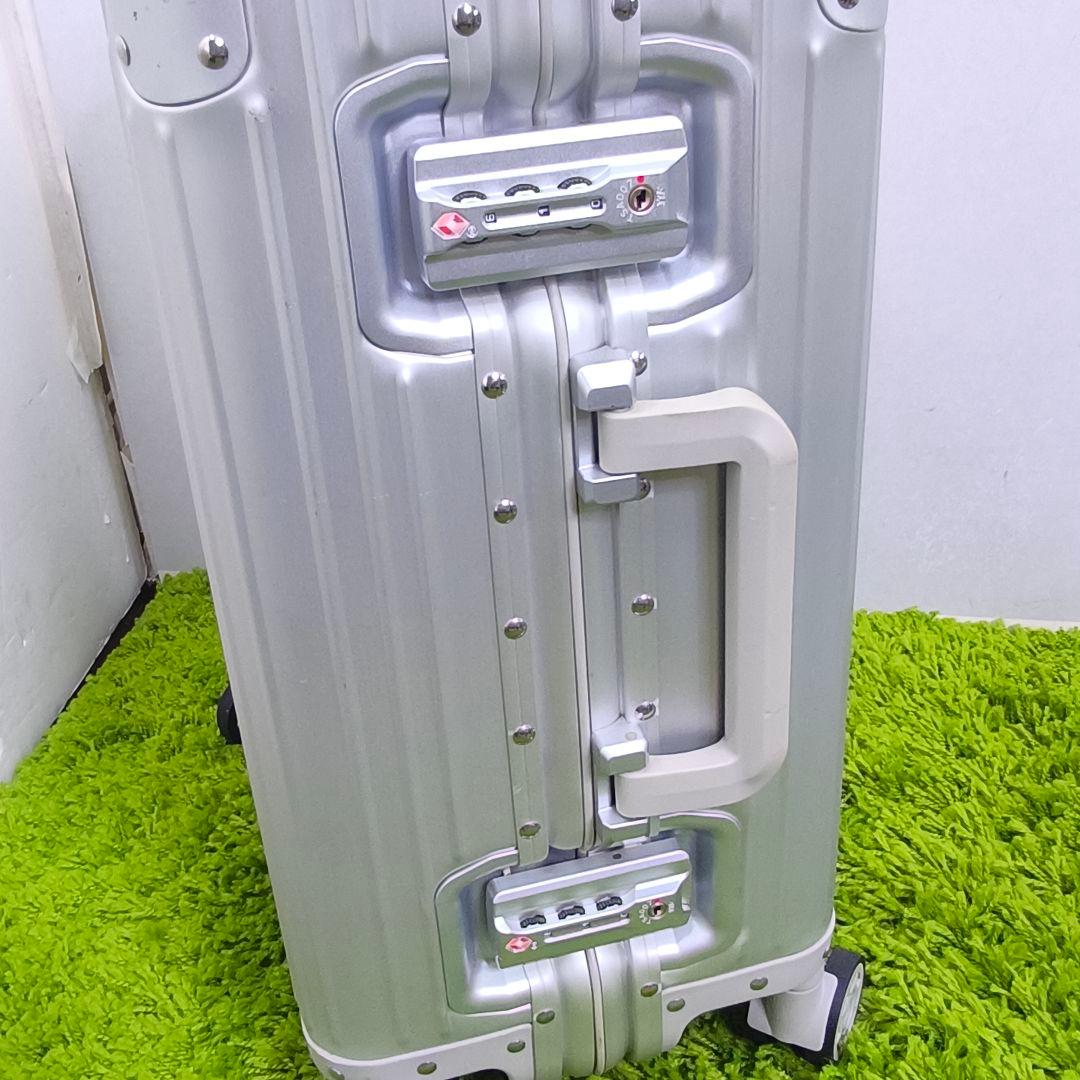 メルセデスベンツ アルミキャリーケース