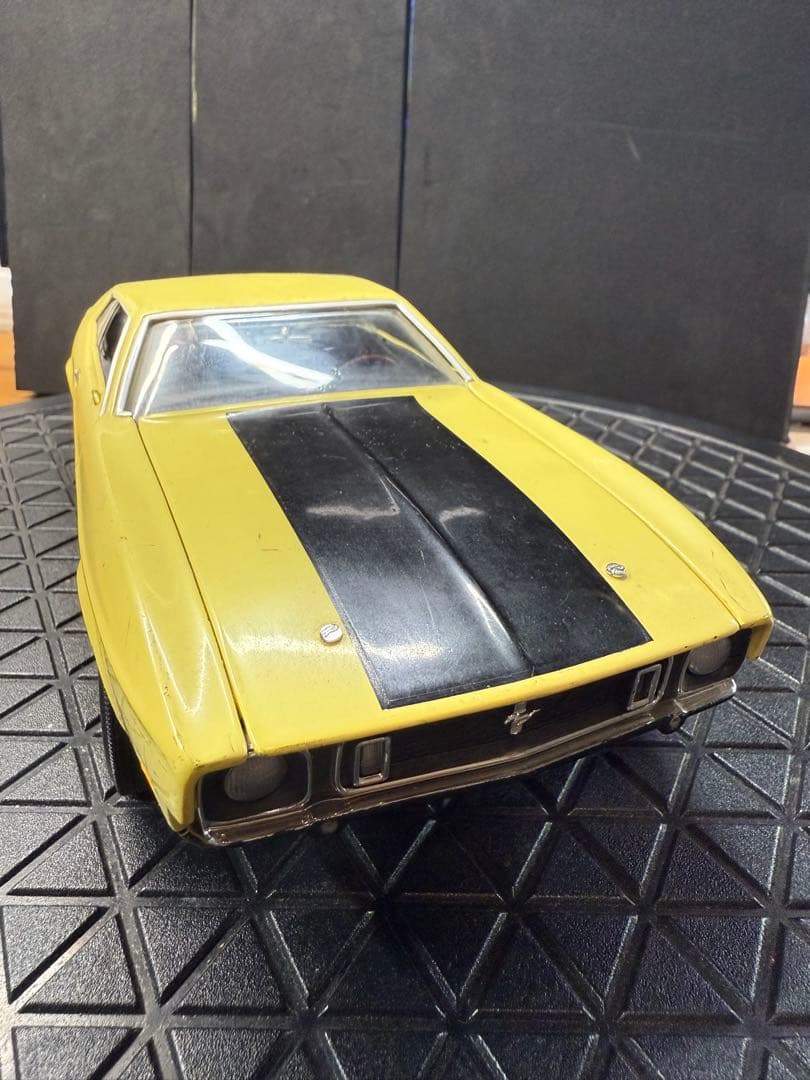 ジャンク 1/18フォードムスタング