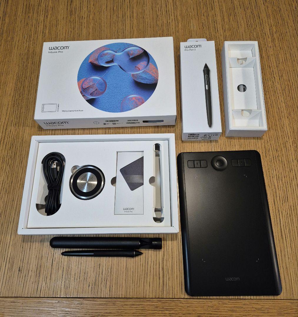 液タブ・ペンタブ Wacom Intuos Pro Small PTH-460