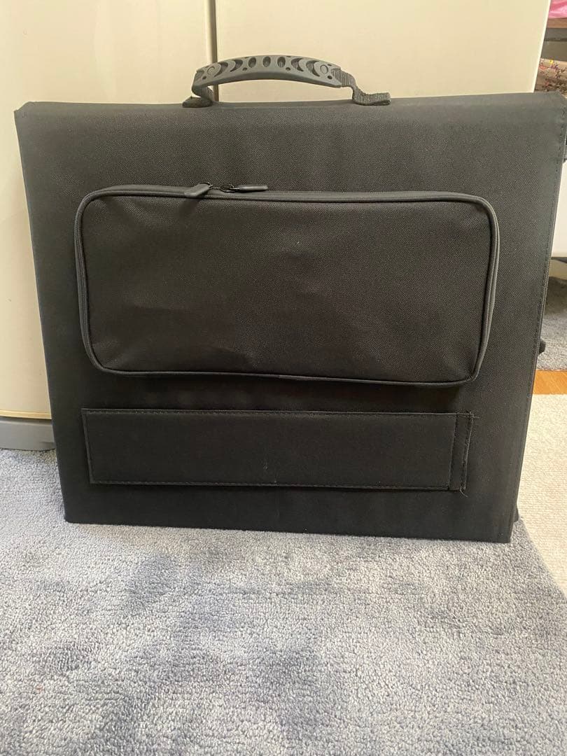 【美品/値下げ】300w折りたたみソーラーパネル