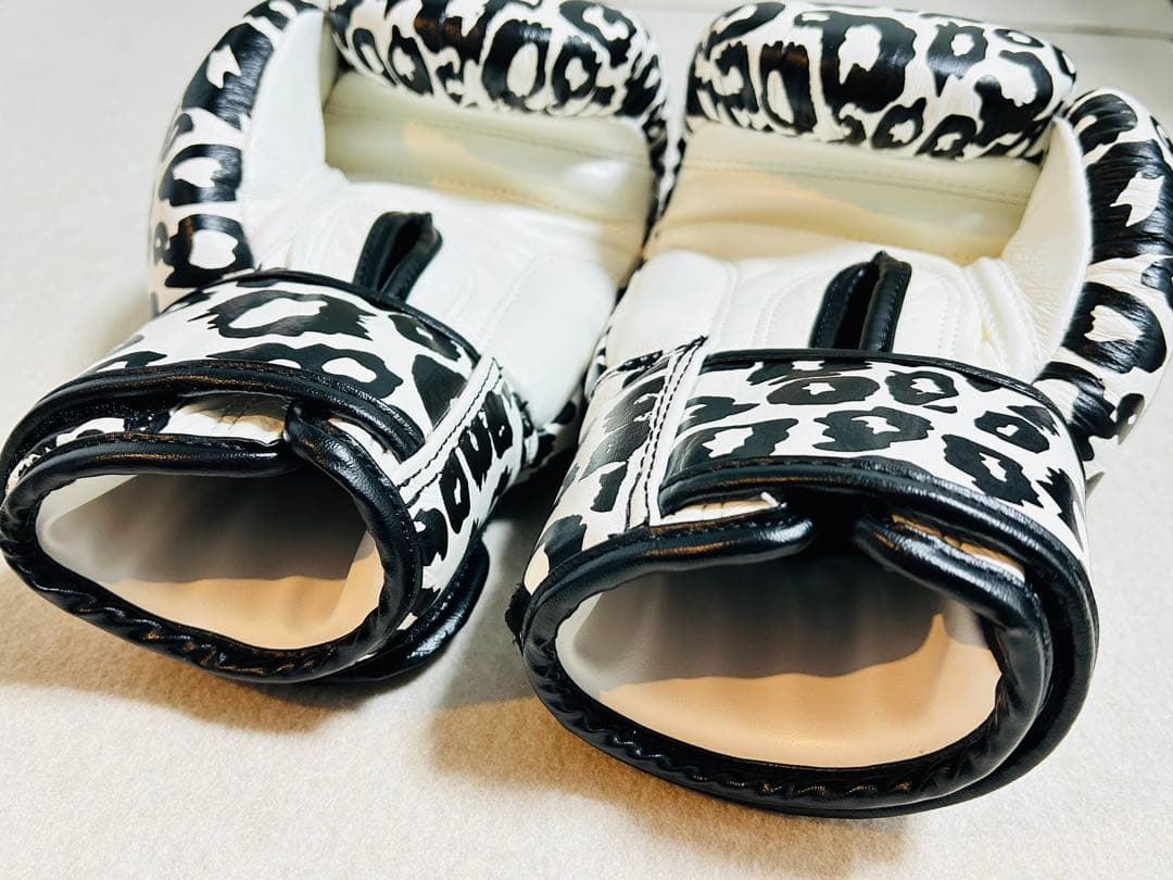 【ほぼ未使用！美品】WINDY ♡ 8オンス　ボクシング　グローブ　ヒョウ柄