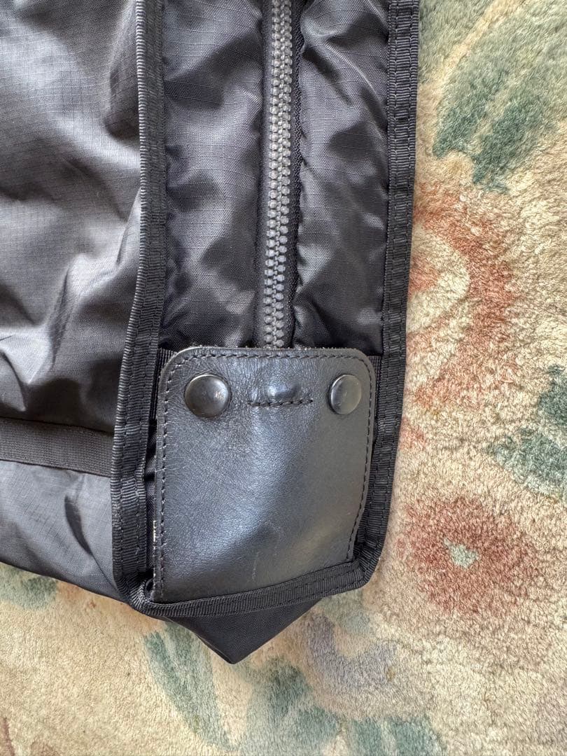 極美品　ACE GENE ガーメントバッグ ブラック