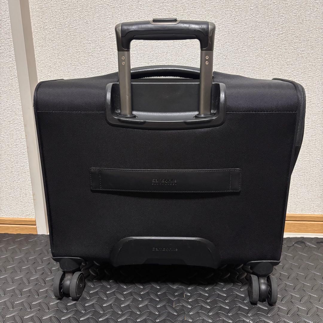 Hiii.＊様向け【美品ワケ有り】サムソナイト　ヴェロン2 スピナーローリング