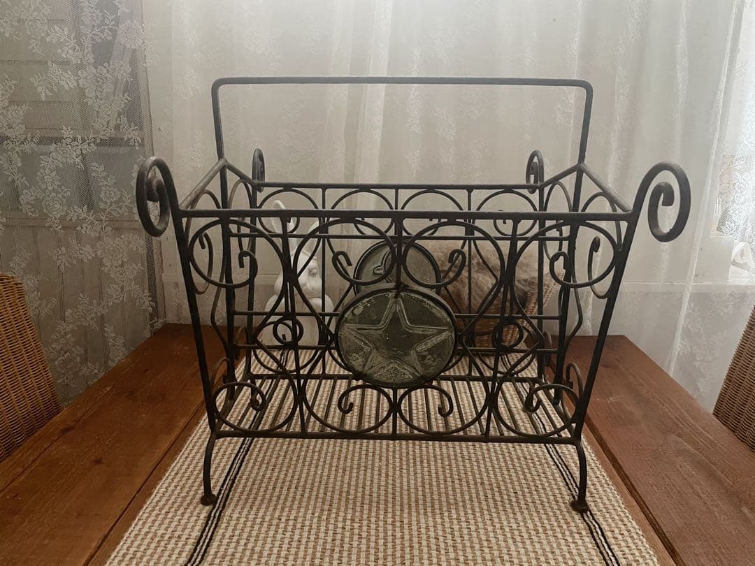 鉄製フランスの古い本立て フランスアンティーク フランスヴィンテージ