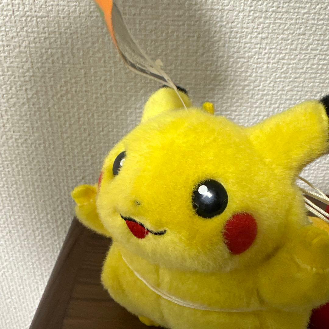 【希少・1998年・タグ付き】　TOMY　ポケモン　空とぶピカチュウ　ぬいぐるみ