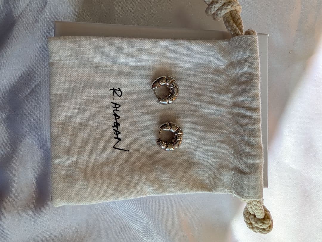 新品未使用　【R.ALAGAN/ララガン】B.DHOOPS：ピアス