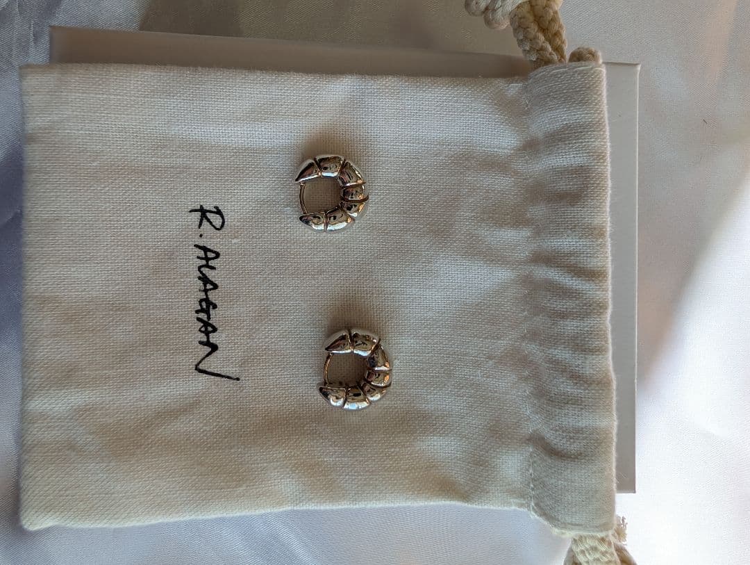 新品未使用　【R.ALAGAN/ララガン】B.DHOOPS：ピアス