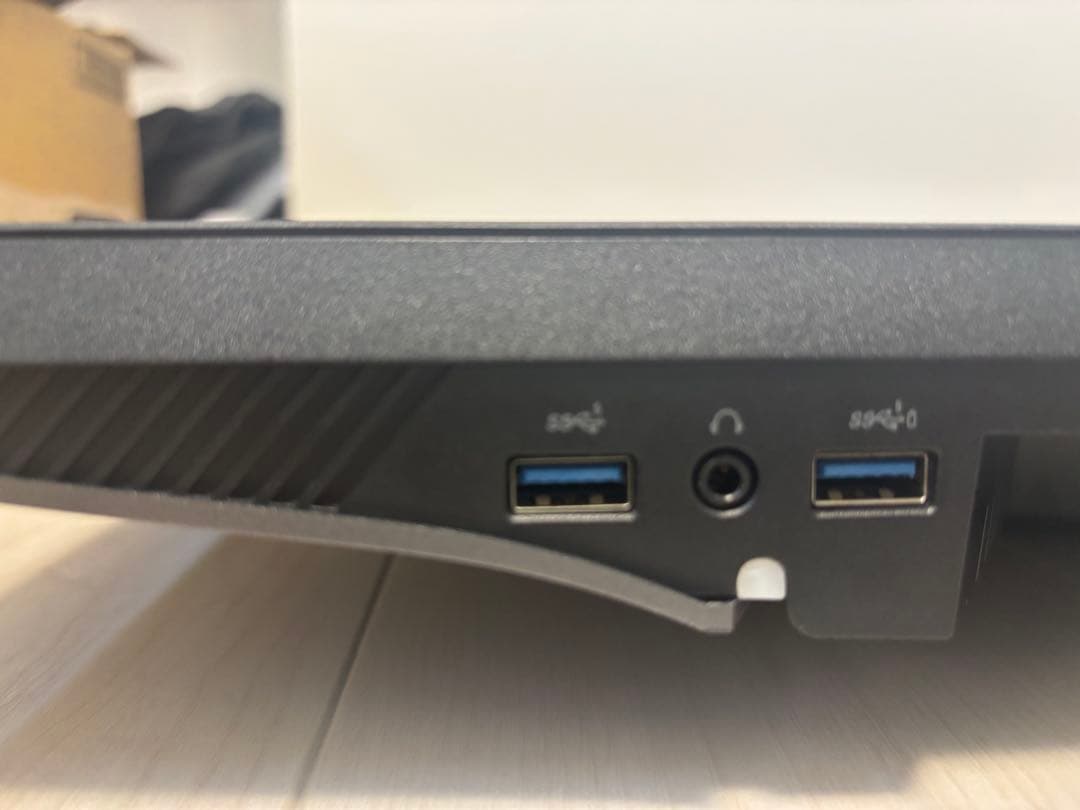 Dell 32インチ 4K UHD ゲーミングモニター　G3223Q