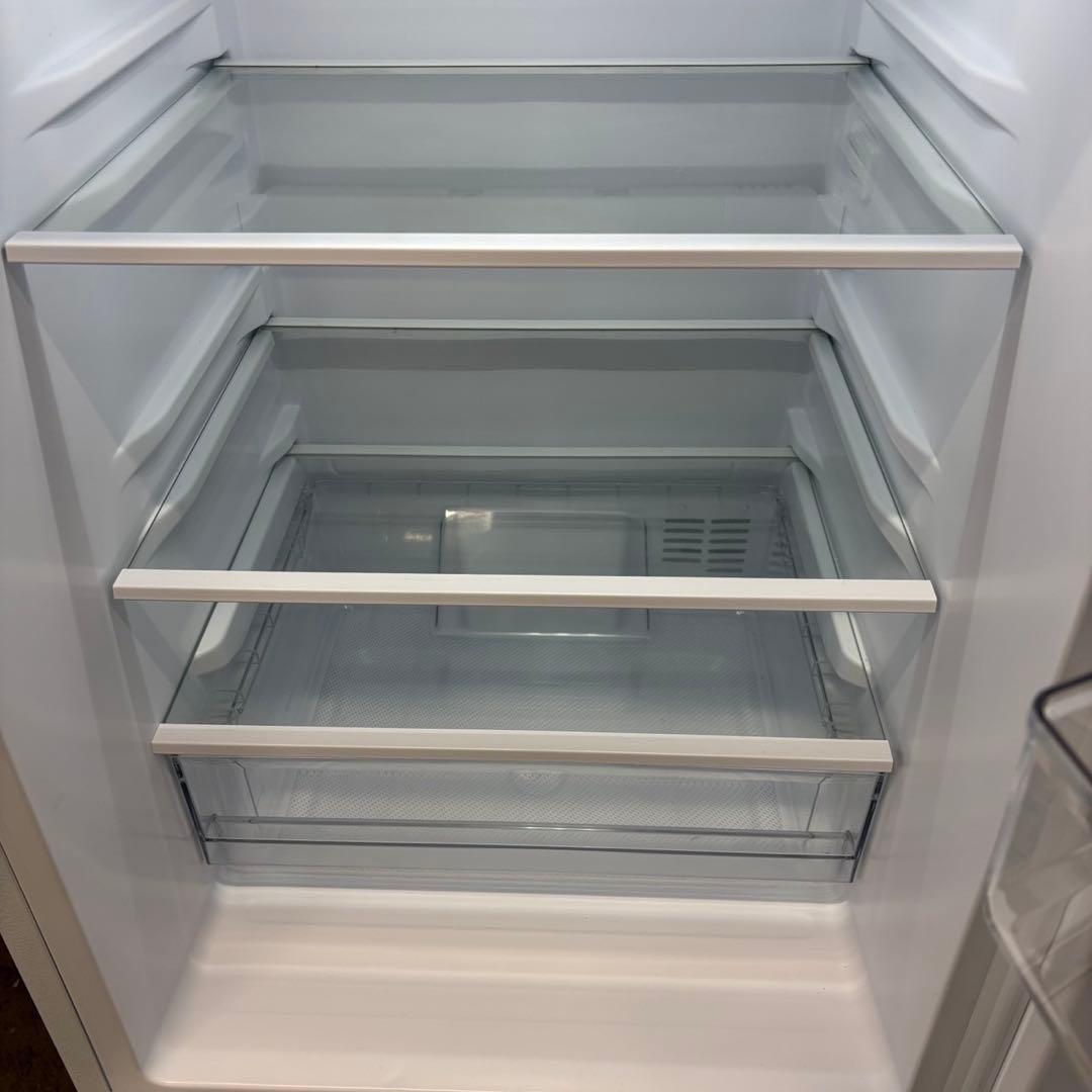 940⭕️冷蔵庫　Haier　一人暮らし　単身　大きめ　綺麗　右開き　設置無料